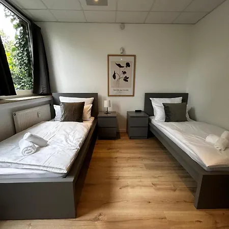 B2 Xxl 150m2 I Neu! I 8 P I Smart Tv I 50m Edeka